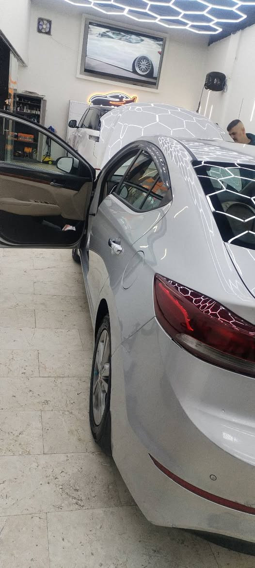 سلام عليكم
النترا خليجي
مكينه 1600
موديل 2016شكل ال 2017
السياره كلشي بيه تمام وكلشي ابلادي الله شاهد
السياره ماشيه 122الف
محرك كير كله كفاله
تخم تيار جديد
باتري جديد
المواصفاته
اشاير بالمري حساسات كامره اماميه وخلفيه
شادله منظومه زنون درجه اولى
السياره بيه الجاملغ الامامي جهه السياق بارد والجاملغ الخلفي بارد جهه السايق قطره صبغ مابيه 
السعر 120
مكان السياره كربلاء
للستفسار ***********
