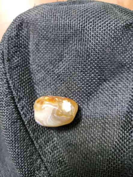 السلام عليكم ... عندي هاي الاحجار ... للبيع .. طلعت عندي من بضاعه مستوردة من هونك كونك... خلي سعرك والرزق على الله واتساب *********** بغداد
