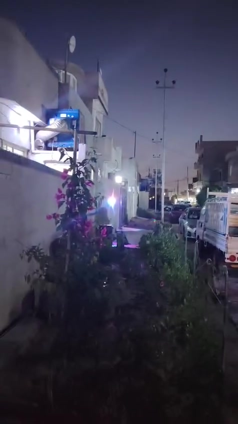 بيت ١١٠م ركن زراعي حي العسكري ثاني فرع من صيدليه بهشت منطقه مقابل جامع خديجه للاستفسار ***********
