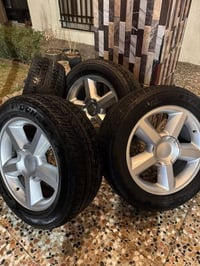 ويل كب تاهو حجم 20 اصلي LTZ   من موديل 2007 الى 2014  مع الكبات والستد...