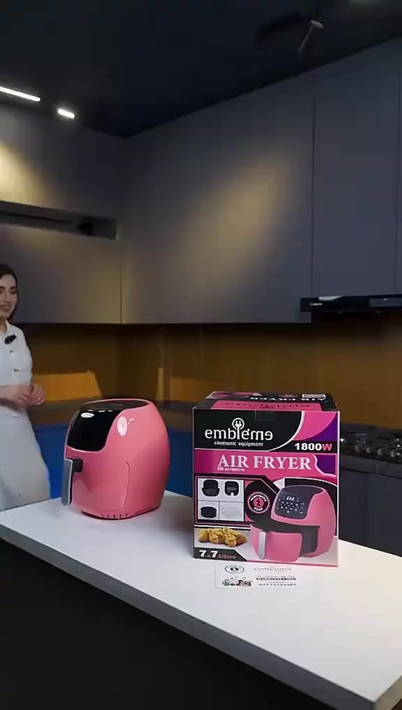 قلاية هوائية من شركة امبليوم الاصلية

سعة كبيرة: 7.7 لتر مثالية لتحضير وجبات عائلية.
 قوة الأداء: 1800 واط لطهي سريع وفعّال.
 سهولة الاستخدام: شاشة لمس ذكية للتحكم بجميع الإعدادات.
 ملحقات إضافية: شياش تكة + قالب كيك.
 تحضير الدجاج المشوي بسهولة وبنتائج احترافية.
 إعداد الكبة بأسرع وقت وبألذ حشوة.
خبز الكيك بأنواعه دون عناء.
طهي السمك بطريقة صحية وشهية.
تحضير البورك والمخبوزات بكفاءة.
ضمان سنه من تاريخ الشراء 
السعر 87الف توصيل  لكافة محافظات 
 للحجز أو الاستفسار، راسلنا على 
 واتساب 7780400256


**إذا كنت صاحب هذا الإعلان وتريد حذفه لأي سبب، رجاءا أرسل رسالة إلى الدعم الفني**