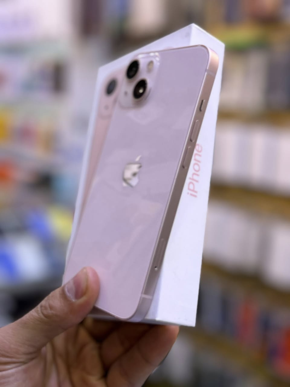 ايفون 13 دبل سيم كارت نموذج M اصلي ذاكرة 128 بطاريه 92 نضافه 💯💯 شخط واحد مابي بي جهاز لا مفتوح ولا مصلح ضمان 5 ايام من مركز وين ميعجبك افحص على حاسبه كله نورمال وتر بروف ملحقات كاملهالسعر 450 الف اقوى سعر  
العنوان بغداد البياع شارع عشرين 
هاتف ***********📞📞
هاتف ***********📞📞
