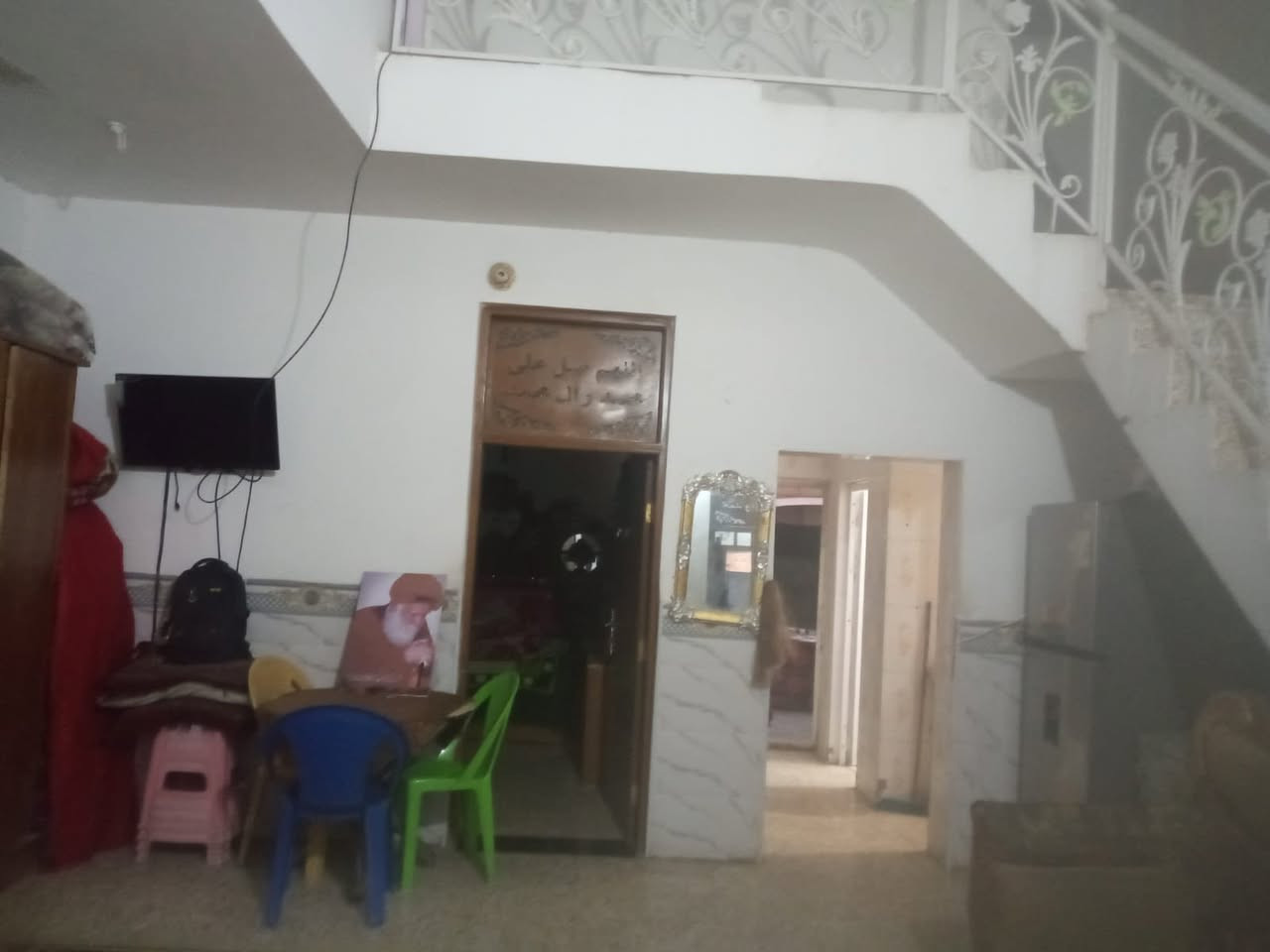 بيت للبيع طابو زراعي سند ٢٥ بناء حديث وجديد منطقه خدمات كاملة، مجاري ، كهرباء . ماء ، تبليط  منطقه كراغول فرع ابو مهند العيفاري وتنزل عليه السعر مناسب  جدا مقارنه بأسعار المنطقه للاستفسار اكثر اتصل على *********** 
للعروض ارسل على الرقم المرفق
