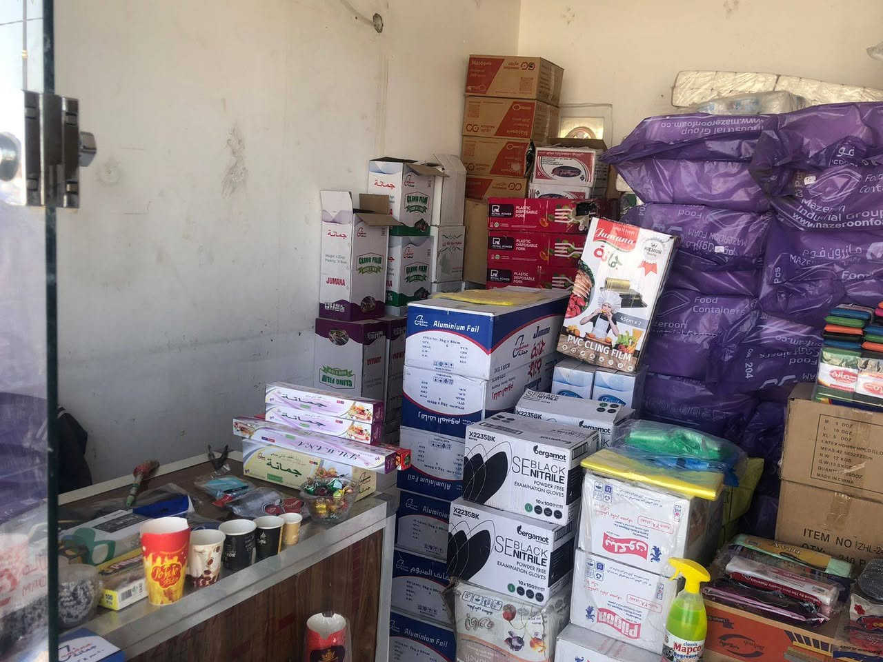 محل سفريات و بلاستيك  للبيع السبب دوام وعدم التفرغ المحل بي خير من الله بضاعه وشغله ماشي الحمد لله عنوانه شارع السيدة زينب طريق الحسينيه قرب مدرسة القزوينيه  على الشارع مباشرة  للأستفسار الاتصال على الأرقام
***********

***********
