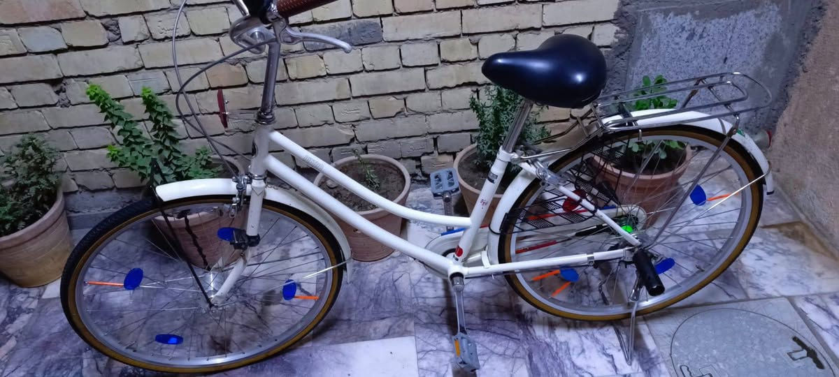 بايسكل ياباني ستيراد بريطاني
دبل قفل كامل تايرات جدد ابو التاج 
كلش جديد قبل فتره نزلته من الحاويه 170
مكاني بغداد العبيدي 
سعره 140 الشراي 
‏‪***********‬‏
