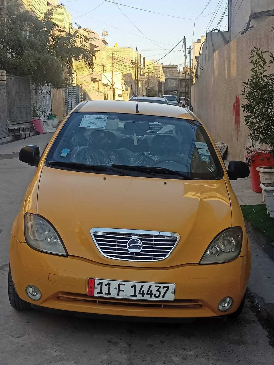 ياالله السلام عليكم 
طيبة موديل 2015 سيارة جديدة وحلوه خير من الله
 گير مكينه ، لا تنقيص ولا تبخير ،، 
صدر امامي خلفي جديد. ، سيارة مابيها كل نقص
 مصفرة هيئه وغرامات تصفير جديد قبل اسبوع 
سنوية لل2031  ،،  رقم انكليزي ،،  هزة جديدة 
  تخم تاير جديد ،،  كهربائيات جدد مابيهن نقص 
 سيارة جاهزة 
العنوان بغداد 
الرقم ***********
