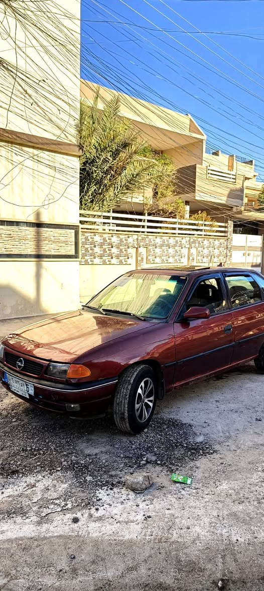 1992 جحم 18 كير ومحرك شرط
كابون بيه رقم الماني سنويه مانفذه 
فتحه سلايت 
السعر 37 وبي مجال 
***********
***********
