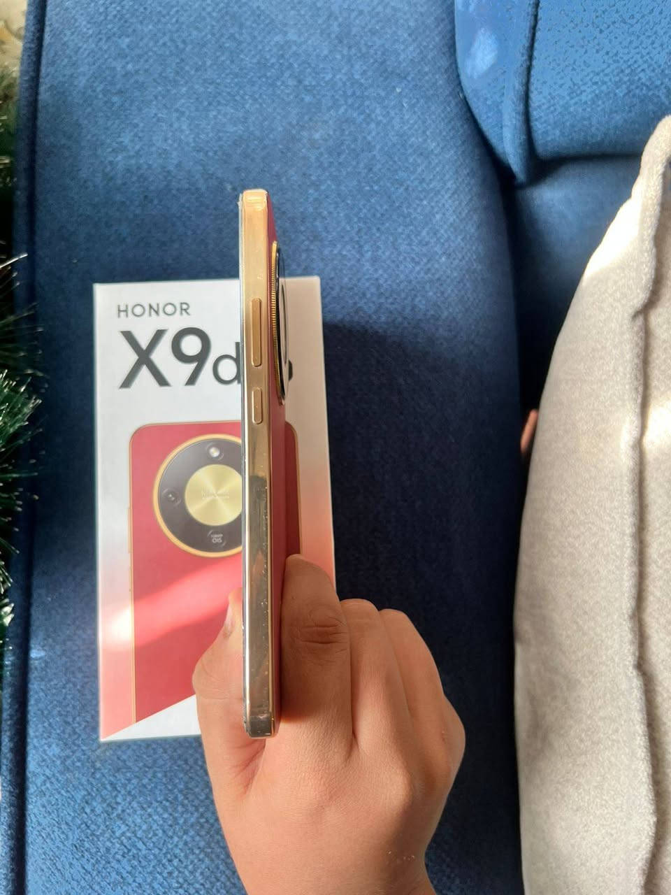 السلام عليكم من رخصه الادمن
جهاز honor x9d
ذاكره
 265gb
عشوائيه 12+12
بطاريه 83000mAh
كامره الاماميه 108
المعالج Snapdragon6 gen 4
جهاز استعمال اسبوعين فقط
كامل ملحقات من كارتون الجهاز الاصلي والكفر الاصلي وشاحن اصلي وكيبل الاصلي 
سعر الجهاز 380 وقابل للتفاوض 
العنوان بغداد الشعب حي البساتين


**إذا كنت صاحب هذا الإعلان وتريد حذفه لأي سبب، رجاءا أرسل رسالة إلى الدعم الفني**