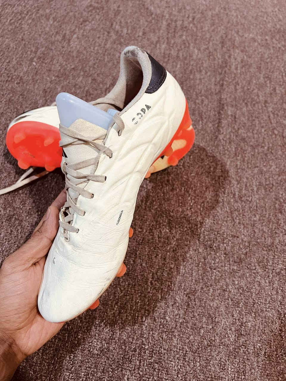 تحفه كوبا
اخر صدار 
اصلي باله 
قياس 42 
نضافه1/1 
السعر خاص 
توصيل موجود 
واتساب متوفر
***********
