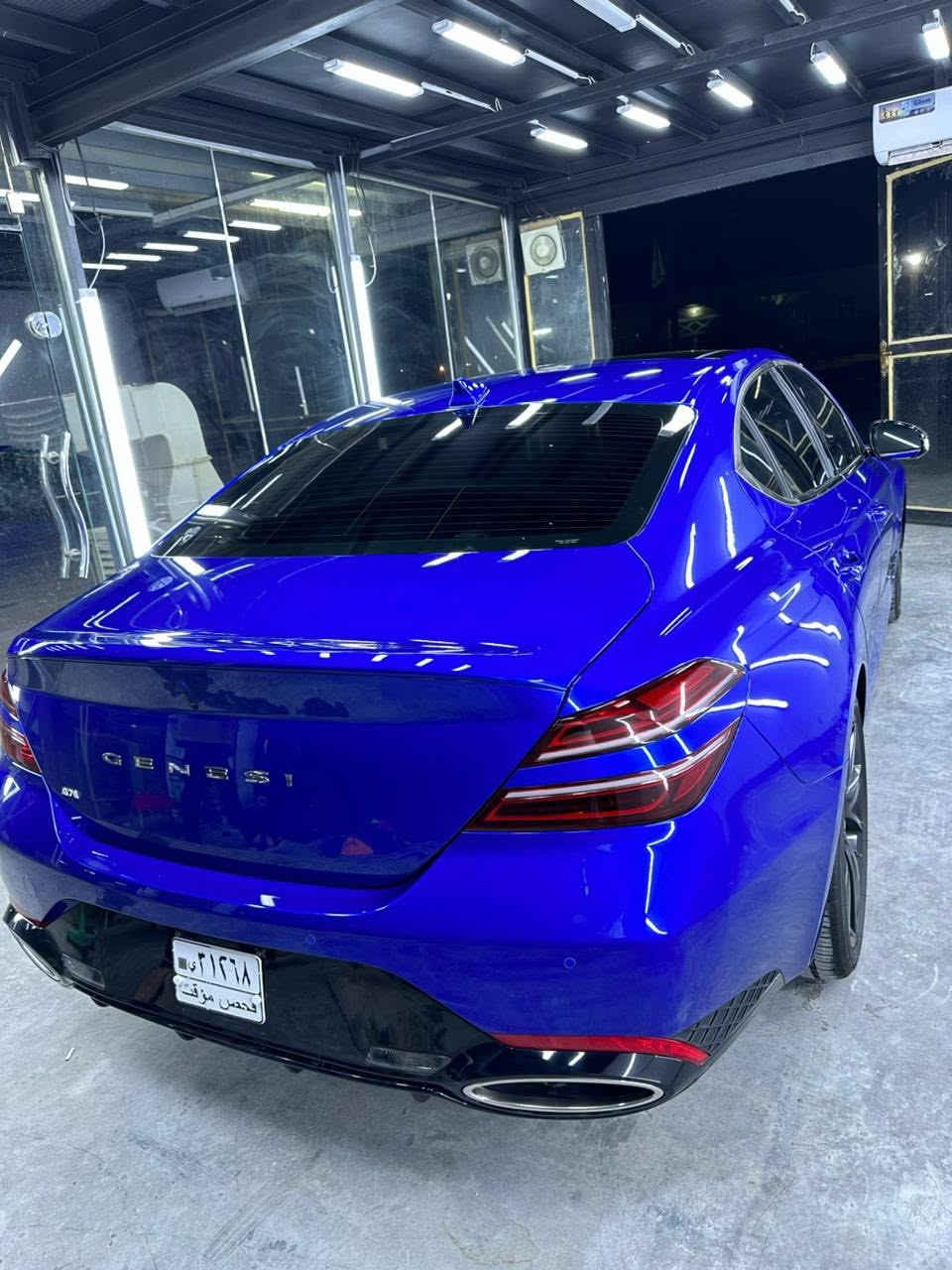 جينيسس G70 موديل 2022
فئة بريستيج أعلى مواصفة
*********** 

المحرك: V6 سعة 3.3 توين تيربو السعر 185 ورقه  بيها مجال بسيط
الدفع: خلفي
حادثها مقدمة الحاملغ الأيمن والدعامية بيها قطع كلير من امريكا 

المواصفات:
• فتحة سقف بانوراما
• بصمة تشغيل
• تشغيل عن بعد
• كشنات ميموري سيت
• كشنات تدفئة وتبريد
• ستيرن كهربائي مع هيتر
• 5 وضعيات قيادة
Eco - Comfort - Sport - Sport Plus - Custom
• گزوز رياضي بلاد الصوت
• Auto Hold
• شحن وايرلس
• سستم سماعات Lexicon
• داتاشو
• داخل أبيض جلد بقلاوة
• سقف كنتارا شامواه
• كاميرات جانبية تظهر داخل العداد مع الإشارة
• شاشة كبيرة
• عدادات ديجيتال
• رادارات أمامية وخلفية وجانبية
• 6 كاميرات 360 درجة
• حساسات أمامية وخلفية
• نظام تحديد المسار
• دسكات بريمبو
• مرايا شفط مع إشارة وتعتيم
• لايت LED أمامي وخلفي
• دخول ذكي مع إنارة ترحيب
• قيادة ذاتية
• مثبت سرعة مع تحديد مسار
• تحذير فتح الباب عند وجود سيارة قريبة
• قطعتين تبريد
• كشن السائق حضن بوضعية Sport و Sport Plus
• ماسحات أوتو تتحسس المطر
• ترحيب شعار Genesis
• نقطة عمياء
• شفتات ستيرن
• هيتر بالمرايا
