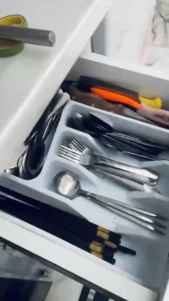 كاونتر ٣ قطع بلحسينيه جديد ب١٨٠ وبي مجال بسيط


**إذا كنت صاحب هذا الإعلان وتريد حذفه لأي سبب، رجاءا أرسل رسالة إلى الدعم الفني**
