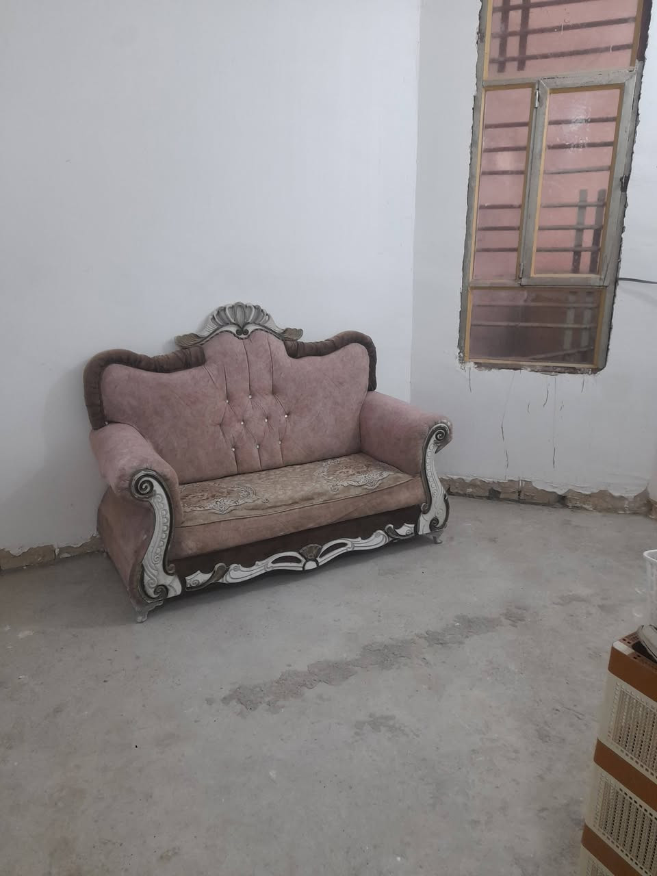 بيت لبيع اسبع قصور شارع ابو الهيل مساحه50متر سعر 35 ***********
