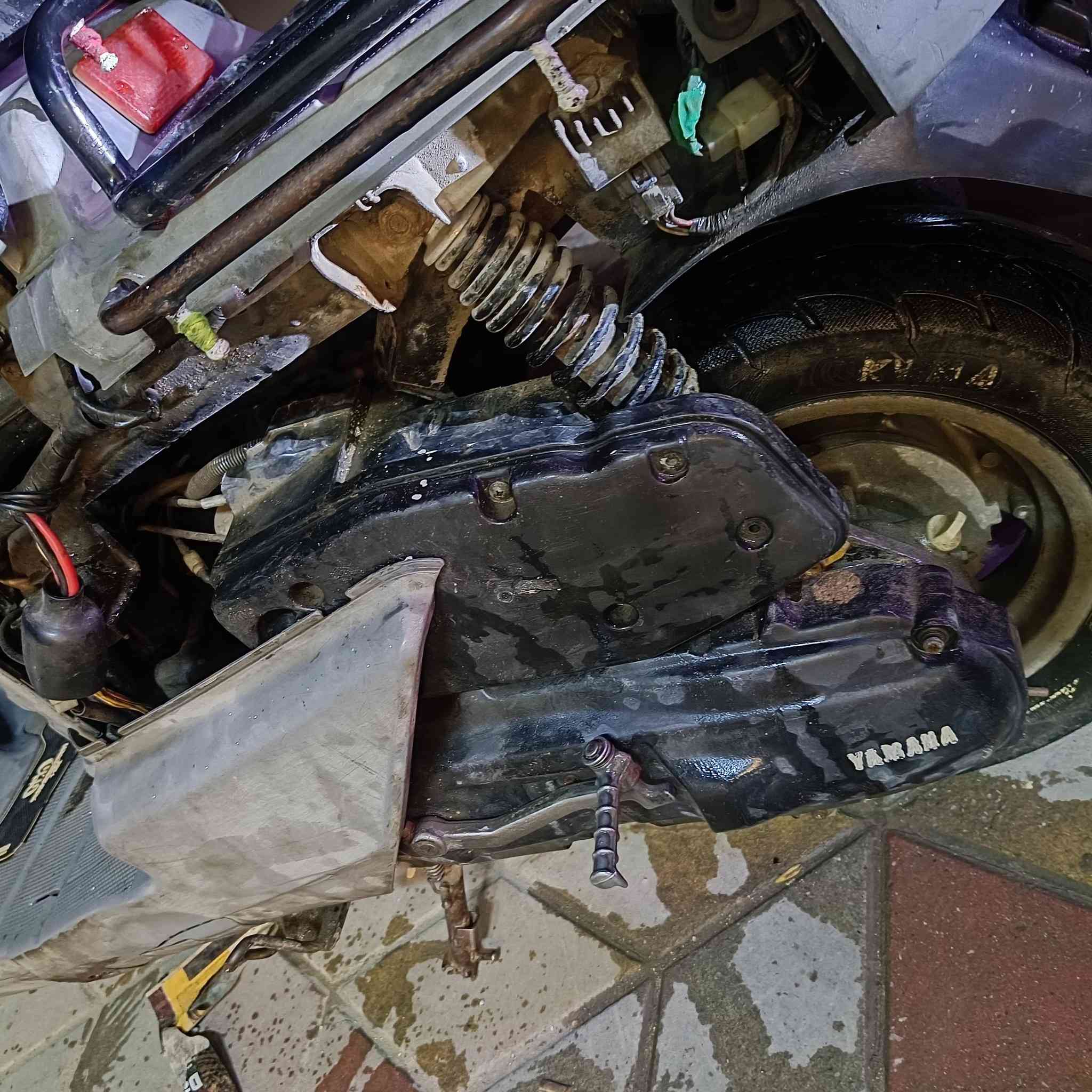 سلام عليكم
دراجة بيكم البيع( كوم حديد ) 
نقص الكفر الصفح 
كابريتر تعبانة وبلك معمي 
ما فارغ الها بغداد المشتل 
الاستفسار خاص
***********
