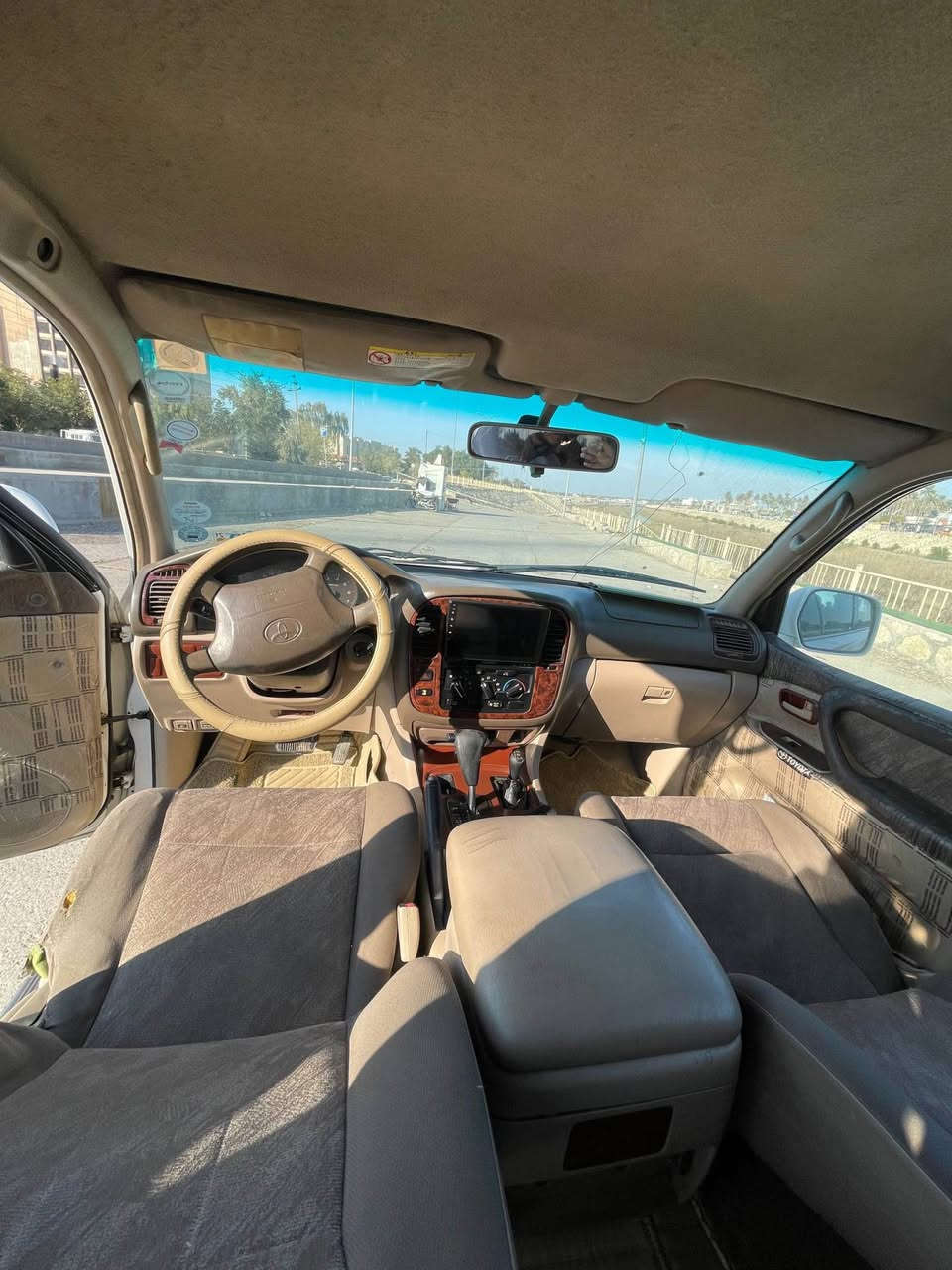 لاندكروز 2001

قطعه صبغ فقط. 

داخل صاج كامل

شاشة

أريل كهرباء

ثلاجة

منصومه زنون 

سبعة راكب

3 قطع تبريد

جام كهرباء

كير أوتماتيك

كير ومحرك وصدر وتبريد مكفول

تخم تاير جيد جداً

تراي كلش ناعم

محرك 6 سلندر كفالة — لا صوت ولا بخار 

رقم دولي الجديد 

باسمي — هزه وفحص جديد

العنوان ديالى بعقوبه  *********** المقدادية, ديالى
