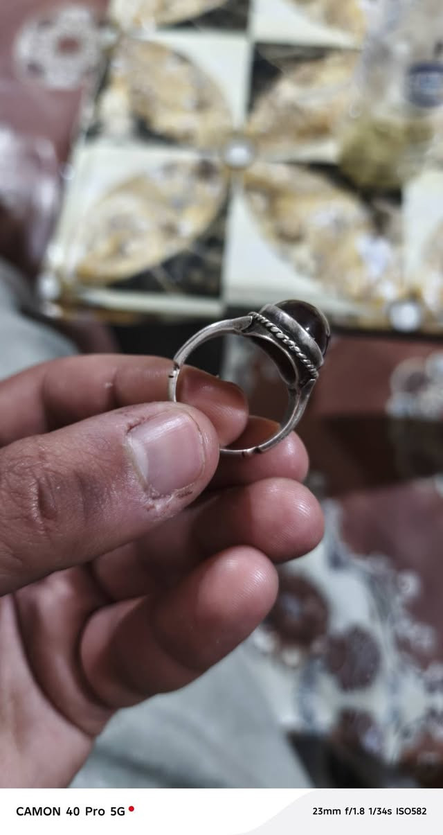 السلام عليكم 
عقيق 
صياغة فضة 
السعر ١٠٠ ألف 
مكاني بصرة


**إذا كنت صاحب هذا الإعلان وتريد حذفه لأي سبب، رجاءا أرسل رسالة إلى الدعم الفني**