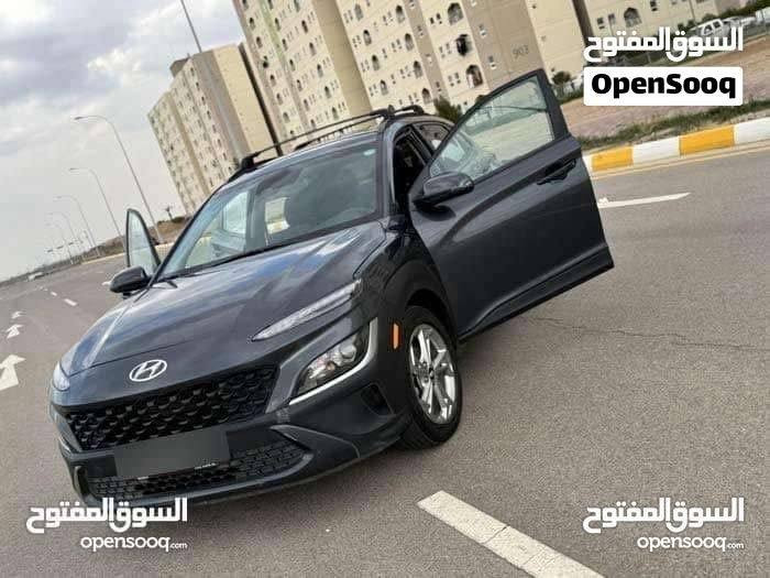السلام عليكم :
للبيع: هونداي كونا 2022 - نظافة فائقة ومواصفات مميزة

التفاصيل الأساسية:

الموديل: 2022.

الرقم: أربيل (لوحة إنكليزية) - شرط التحويل مباشرة.

المحرك: 2000 دوش (DOHC) - أداء قوي واقتصادي.

المسافة المقطوعة: ٨٢ ألف كيلومتر فقط (وليس ميل).

حالة السيارة (وارد أمريكي):

الحادث بسيط جداً (موضح بالصور): شبر واحد في "البنيد" فقط.

الإيرباكات: سليمة 100% (بدون إيرباك).

التصليح: تبديل بنيد أصلي، الدعامية بلادية، وتعديل بارد بسيط في الجاملغ. السيارة بحالة الشركة وجديدة .

المواصفات والأنظمة:

أنظمة القيادة (Drive Mode): ثلاثة أنظمة (Normal, Sport, Smart).

الأمان: رادار، نظام المحافظة على المسار، حساسات اصطفاف، نظام الإطفاء الذاتي.

التكنولوجيا: شاشة بلادية تدعم Apple CarPlay، كاميرا دوارة، بصمة تشغيل، نظام التشغيل عن بُعد.

معلومات إضافية:

رقم الشاصي وصور الحادث وفيديو تفصيلي متوفرة للمشتري الجاد.

السعر: ١٤٠ ورقة ( ومجال بسيط) او مراوس  .

الموقع: بغداد - مجمع بسماية السكني.

للتواصل والاستفسار: ***********

