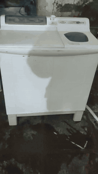 غساله هيتاشي يابني الصلي على شرط ضمان تلت يام لك بيه نضافه 95% المكان حي الحسين وسعر 140بيه مجال رقم ***********
