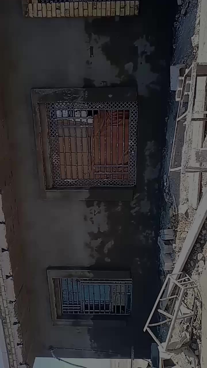 السلام عليكم لباخ متفرغ في الحمزه الشرقي حي الحسين لبخ شرط درجه اولى واجهات منازل شغل مرتب ونضيف اتصل وتدلل ***********
