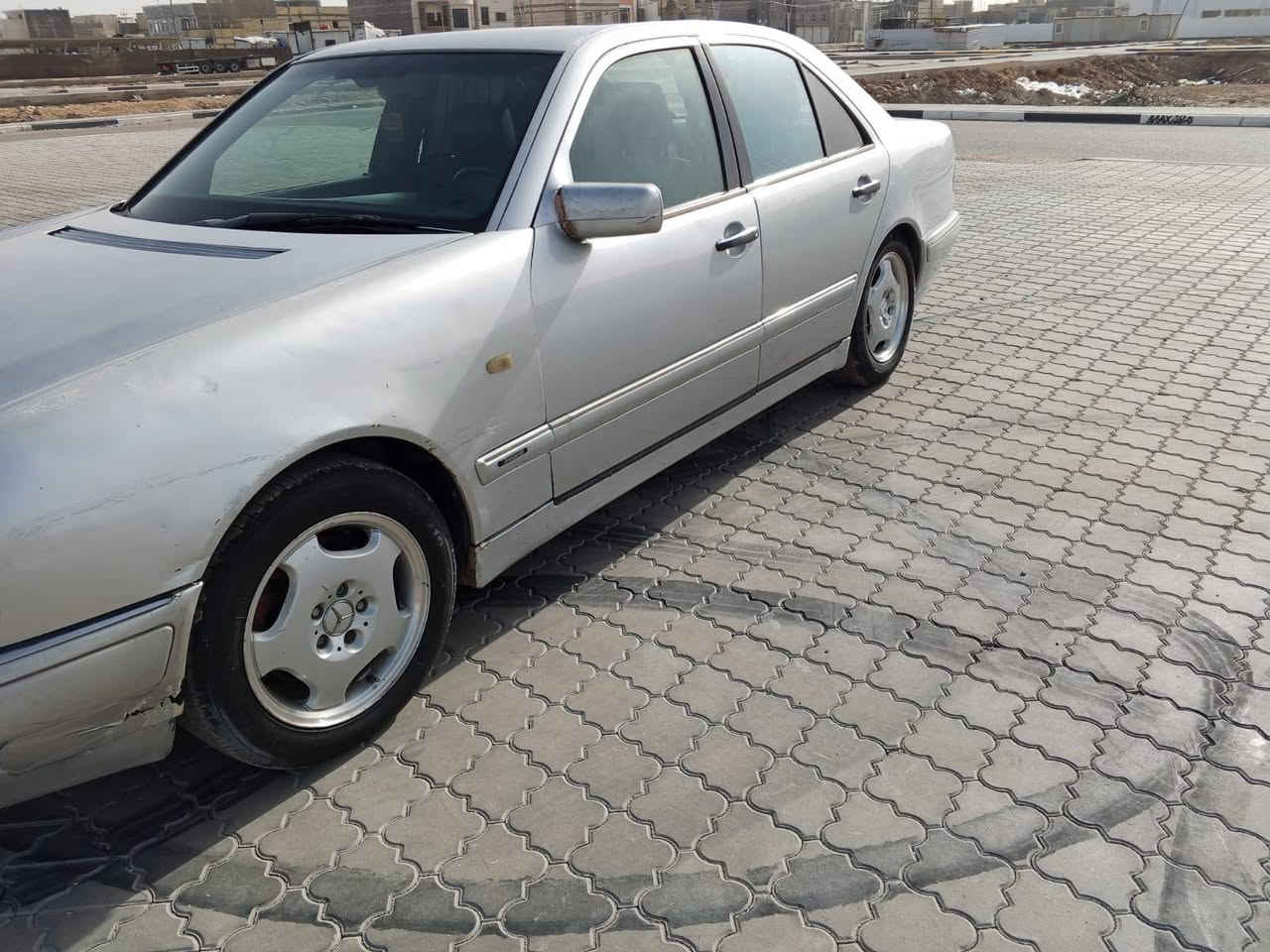 سلام عليكم مارسدس لبيع موديل1997 سياره متومه اربيل طبق الاصل دك حاسبه يله تشتري ارقام وسنويه اصليات مكفوله ضربه وكص وصبغ تخم تاير جديد حداديه جديده تخبل مكينه كير بلاد جدد دواخل جدد تنته سياره 1/1 اي نقص ما بيها كبل لشارع سعر 45 لبيع او لمراوس مكاني بصره شط لعرب رقم لهاتف *********** شمو عندك راسلني واتساب
