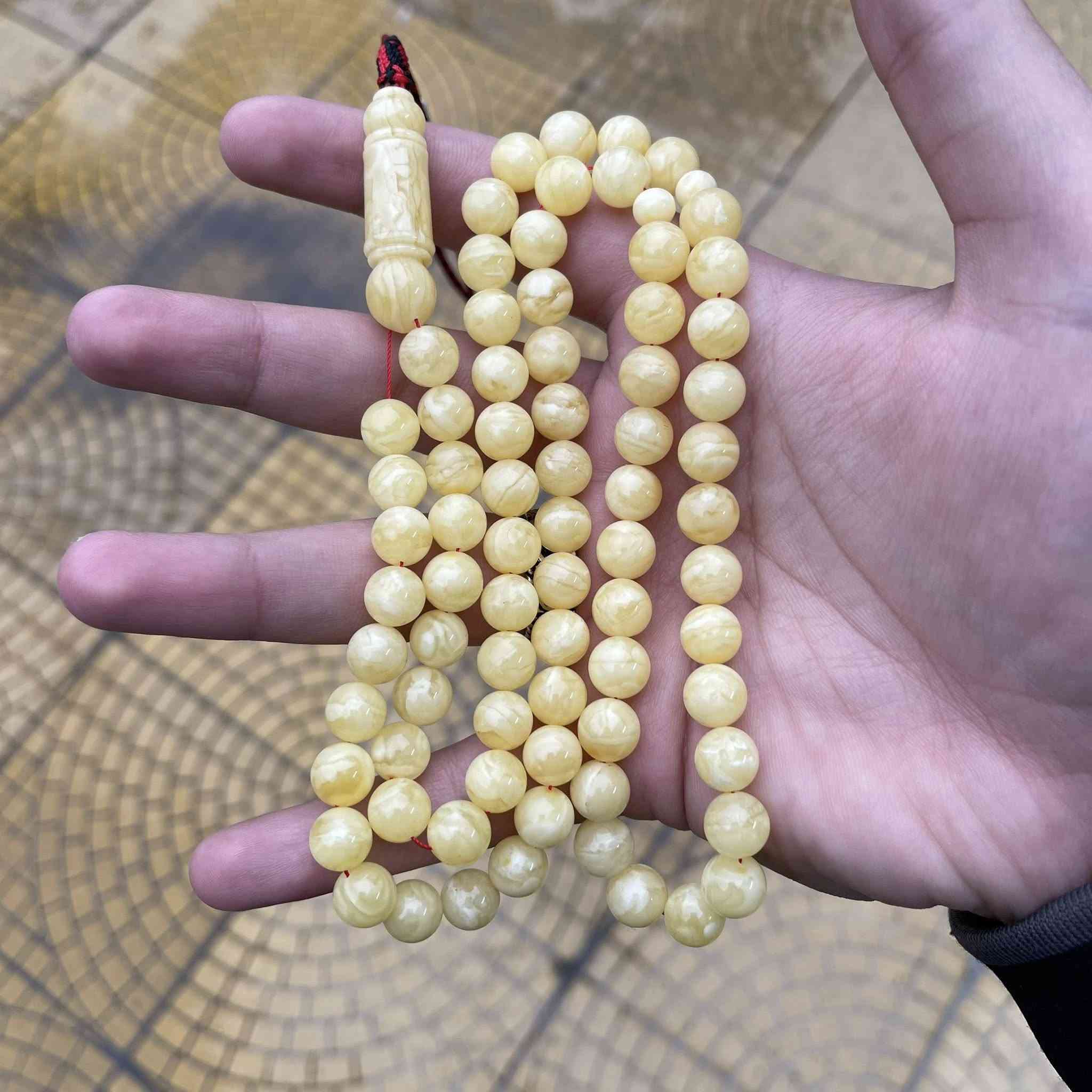 مسباحين كهرب شجريات سوبر
الاول : مسباح كهرب لوكو الخالدي فضي مطعم ماس شجري ابيض تربل سوبر مسباح جبسي مظلوم ب الصور ما مبين بياضة تفاصيل المسباح : 

الوزن : ٤٩ غرام
العدد : ٧٥ حبة
القياس : ١٠ - ١٠،٥

الثاني : كهرب كلنكرادي حر طبيعي خامة شجرية تربل سوبر كصة مدعبلة شاهد ستندر قطعة تحفة ب الواقع اجمل بهواي تفاصيلها :

الوزن : ٤٢ غرام
العدد : ٥٧ حبة
القياس : ١٢ / ١١,٥

ضمان مدى الحياة كهرب كلنكرادي حر طبيعي لا مسال ولا حرارة ولا ضغط مسباح مكفول من الشاهد لاخر حبة 

للاستفسار التواصل خاص
يوجد توصيل لجميع محافظات العراق وشماله ايضاً


**إذا كنت صاحب هذا الإعلان وتريد حذفه لأي سبب، رجاءا أرسل رسالة إلى الدعم الفني**