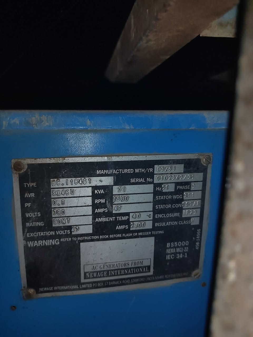 السلام عليكم  .. 
دويز الماني للبيع التفاصيل بالليبلات... 
***********
