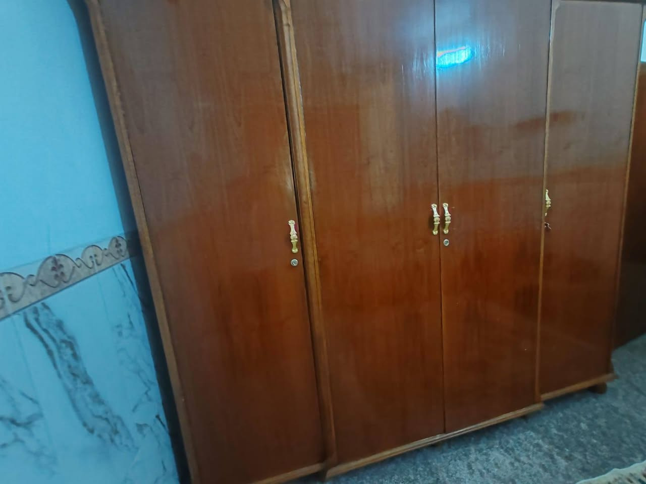 غرفه نوم نجاره عراقيه خشب ثقيل درجه اولى كنتور 4 باب مع سرير وميز مرايه وكومديات
مكانهم البلديات شارع المصرف 
الاستفسار خاص


**إذا كنت صاحب هذا الإعلان وتريد حذفه لأي سبب، رجاءا أرسل رسالة إلى الدعم الفني**