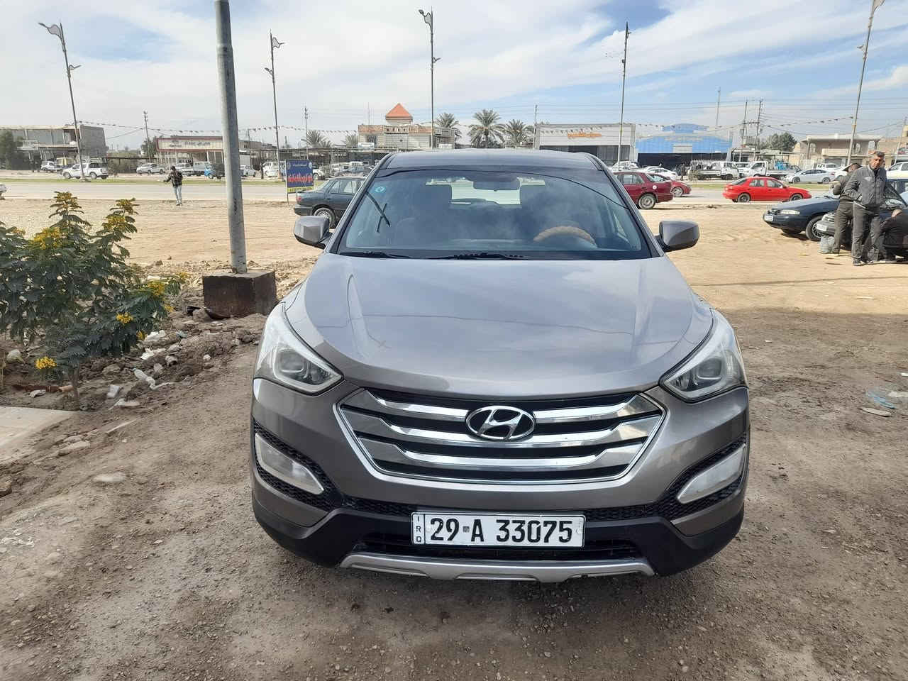 سنتافيه ٢٠١٥ أمريكي ضرر بنيد بدون دواخل بسمي سعر ١٤٠وبيها مجال التصال ع هذا الرقم *********** المكان واسط الصويره
