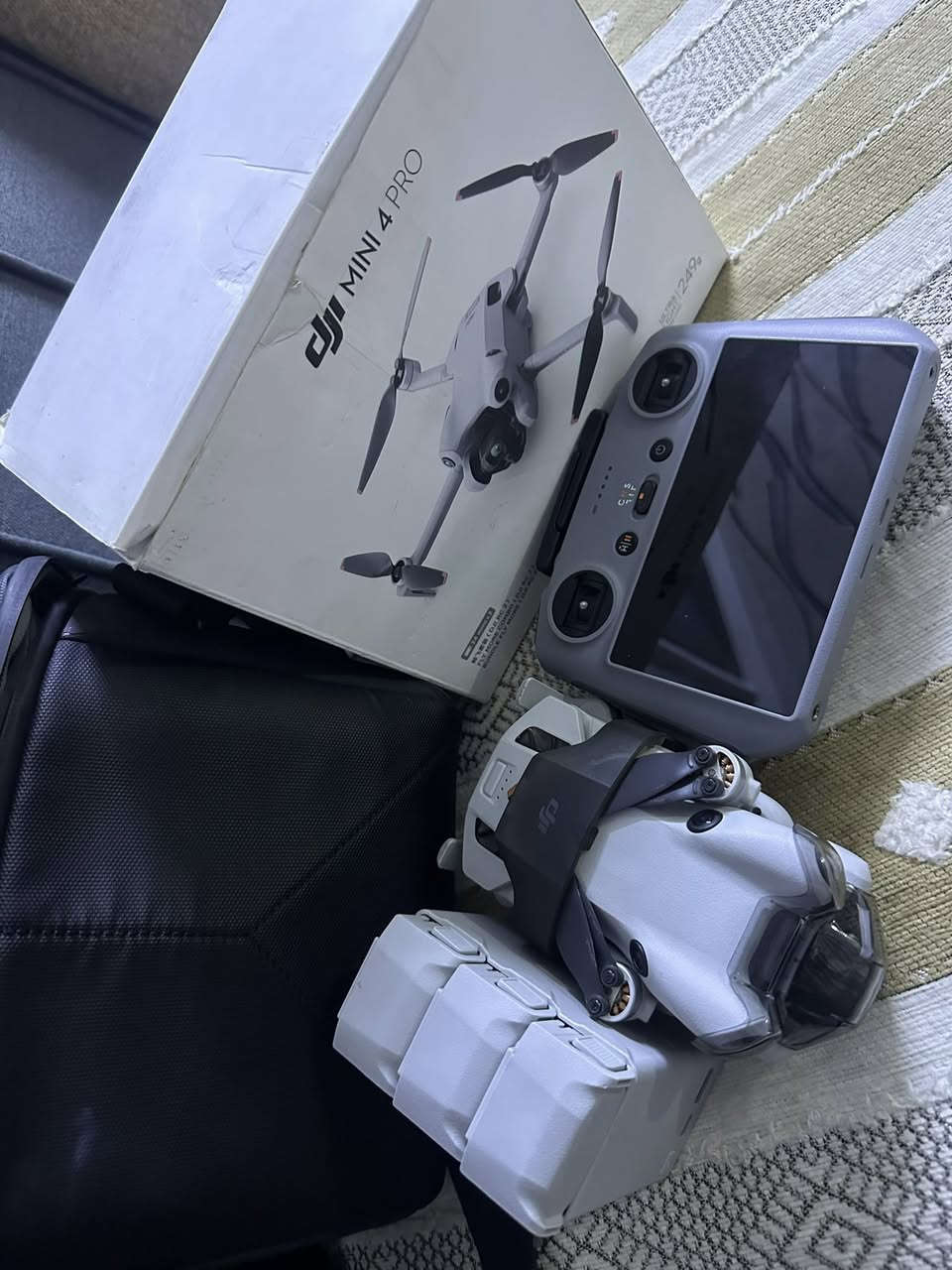 درون مني 4 اخو الجديد ملحقاته كامله للبيع سعرها 1250للتواصل وتساب ***********مكاني بغداد توصيل محافظات ما عندي
