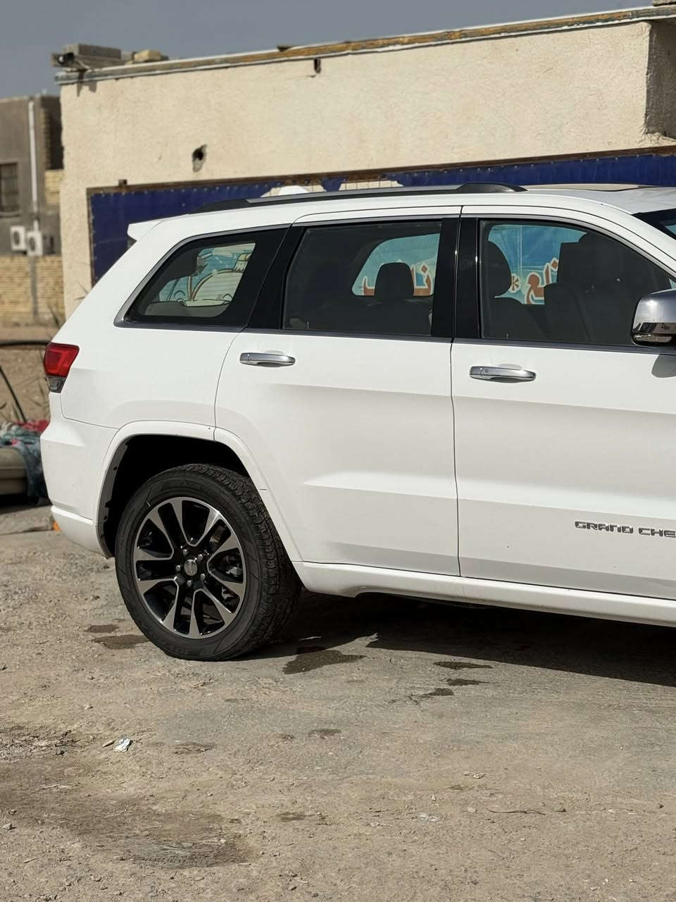 سلام عليكم
جيب اوفر لاند امريكي موديل 2015 
محرك 3600
رقم بغداد بأسمي
فول مواصفات
شاشة كبيرة
جكات 
تحكم ستيرن
رادار
جنطة كهرباء
كشنات تدفئة تبريد
سقف بانوراما
حادث خفيف جاملغ وبنيد
باب السائق وباب خلف السائق تبديل نرمادات بيبان لا مصلح ولا مبدل الاصلي
السعر 210$
العنوان الناصرية مركز 
***********
