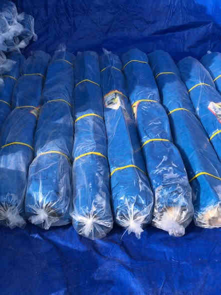 جادر صيني جميع القياسات.
٤×٥٠ 
٦×٣٣
٨×٢٥
١٠×٢٠
١٢×١٦.٥
العنوان : سامراء ( تقاطع ساحة الجص )
الاتصال :***********_***********
