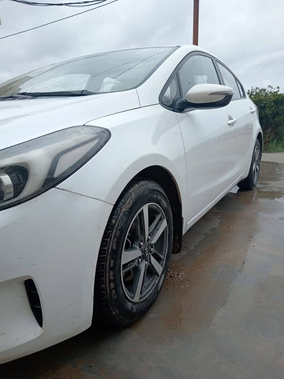 سلام عليكم كيه سيراتو 2017 رقم سليمانيه جديد بسمي محرك 1600 رقمي ***********
