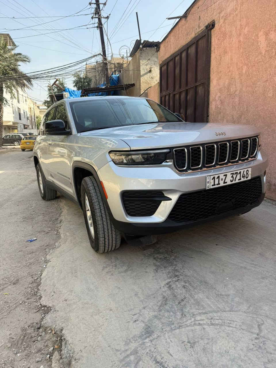 ماشيه 20 الف كيلو
بدون ايرباك 
دفع رباعي 
محرك 3600 
‏‪***********‬‏
بغداد الكراده الشرقيه
باسمي تحويل مباشر
