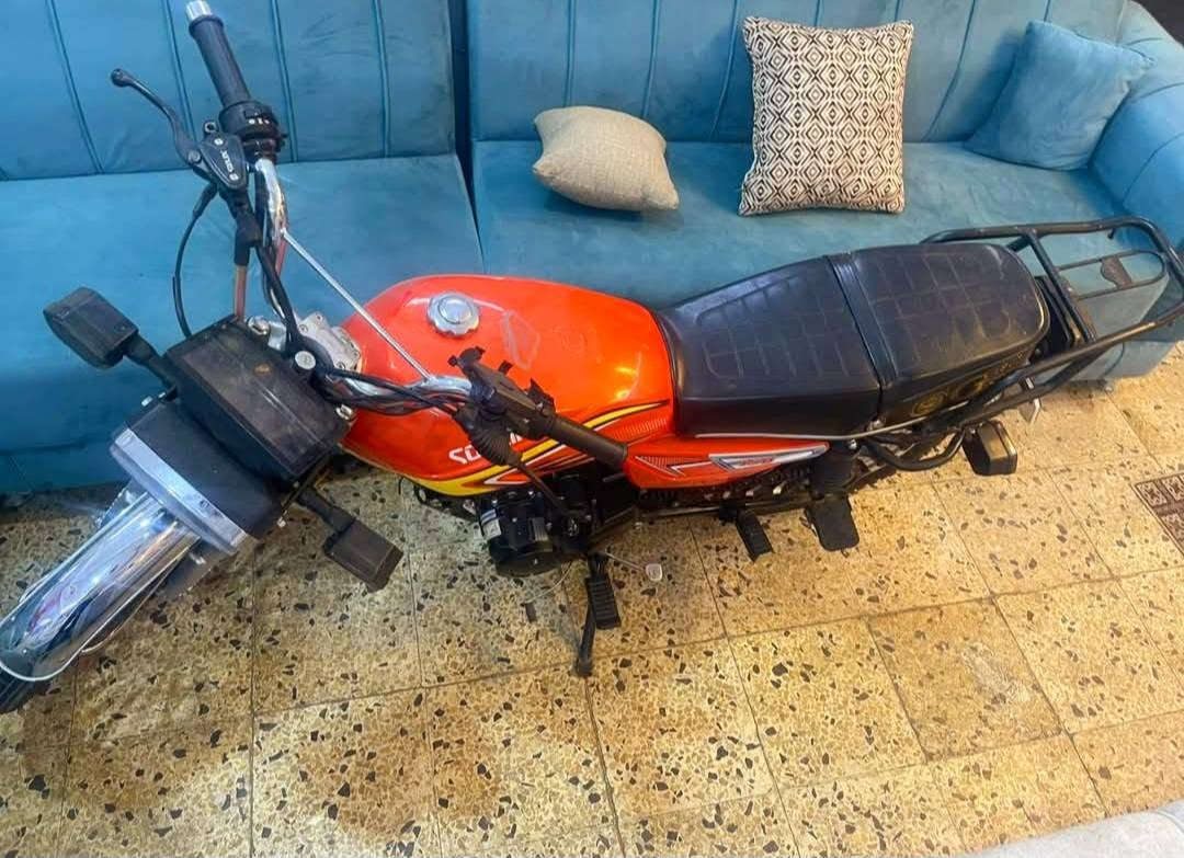سلام عليكم
دراجه سونك ٥ كير ضاغطه وزنجيل الدراجه كفاله عامه واوراقه كامله سعر 750تواصل***********
