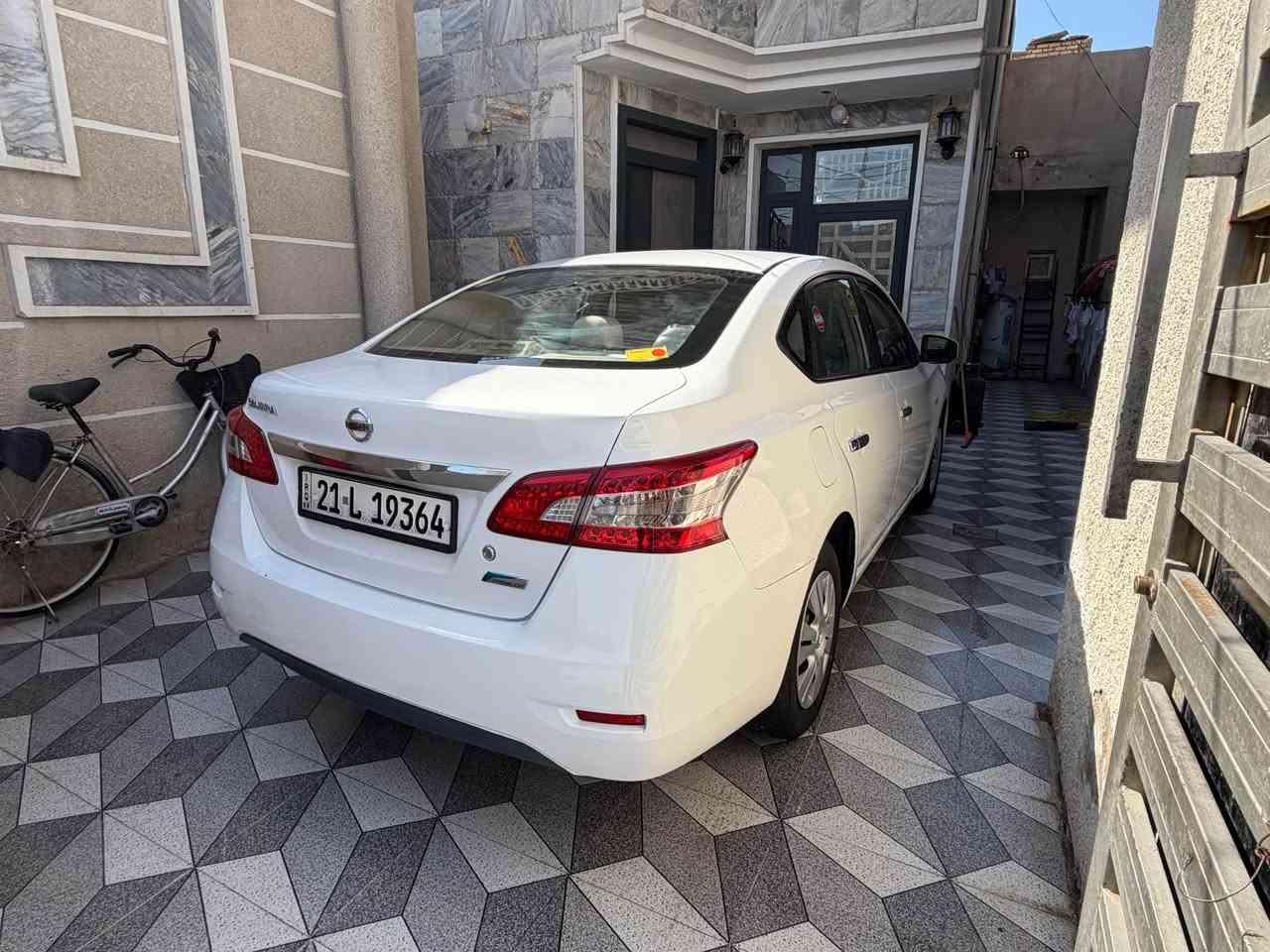 نيسان سنترا 2015 خليجي 
محرك 1800 دبل نوزل 
سونار داخل المنشور 
العنوان ديالى بعقوبة 
***********
السعر110 بيهة مجال بصيط بعقوبة, ديالى
