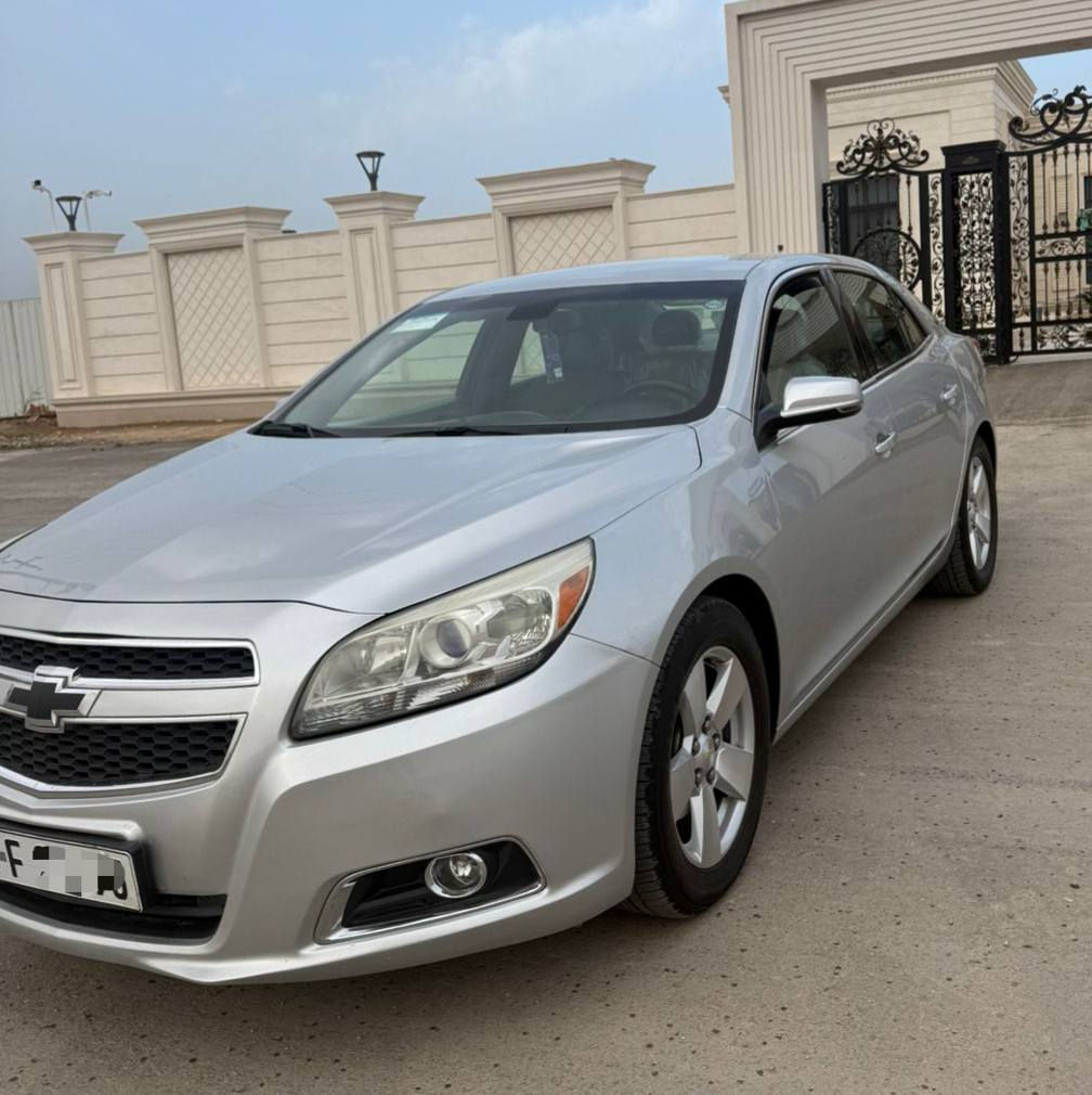 السلام عليكم
للبيع ماليبو أمريكي 2016 محرك 2500 جاهزة ما عايزة شي ضرر بنيد حدادية أمامي خلفي تخم تاير مواصفاتLT داخل لونين سيارة أحلى من الصور رقم سليمانية عندي وكالة عامة احولك عنوان واسط الصويرة الهاتف ‏‪***********‬‏ السعر 113 وبيها مجال حك جيتك
