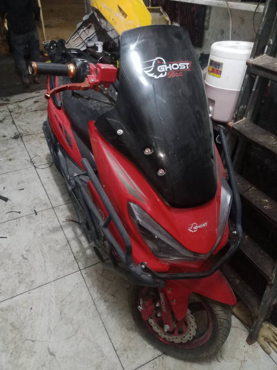 من رخصت الادمن عندي هاي دراجة نارية توماس موديل 2025 ماشيه 2000 كيلو متر سعرها 800وبهيا مجال لتواصل معي على هذا الرقم ***********وعند كاوسكي موديل 2018 اصفر محرك فراشه ياباني سعرها 350وبيها مجال لتواصل على هذا الرقم
