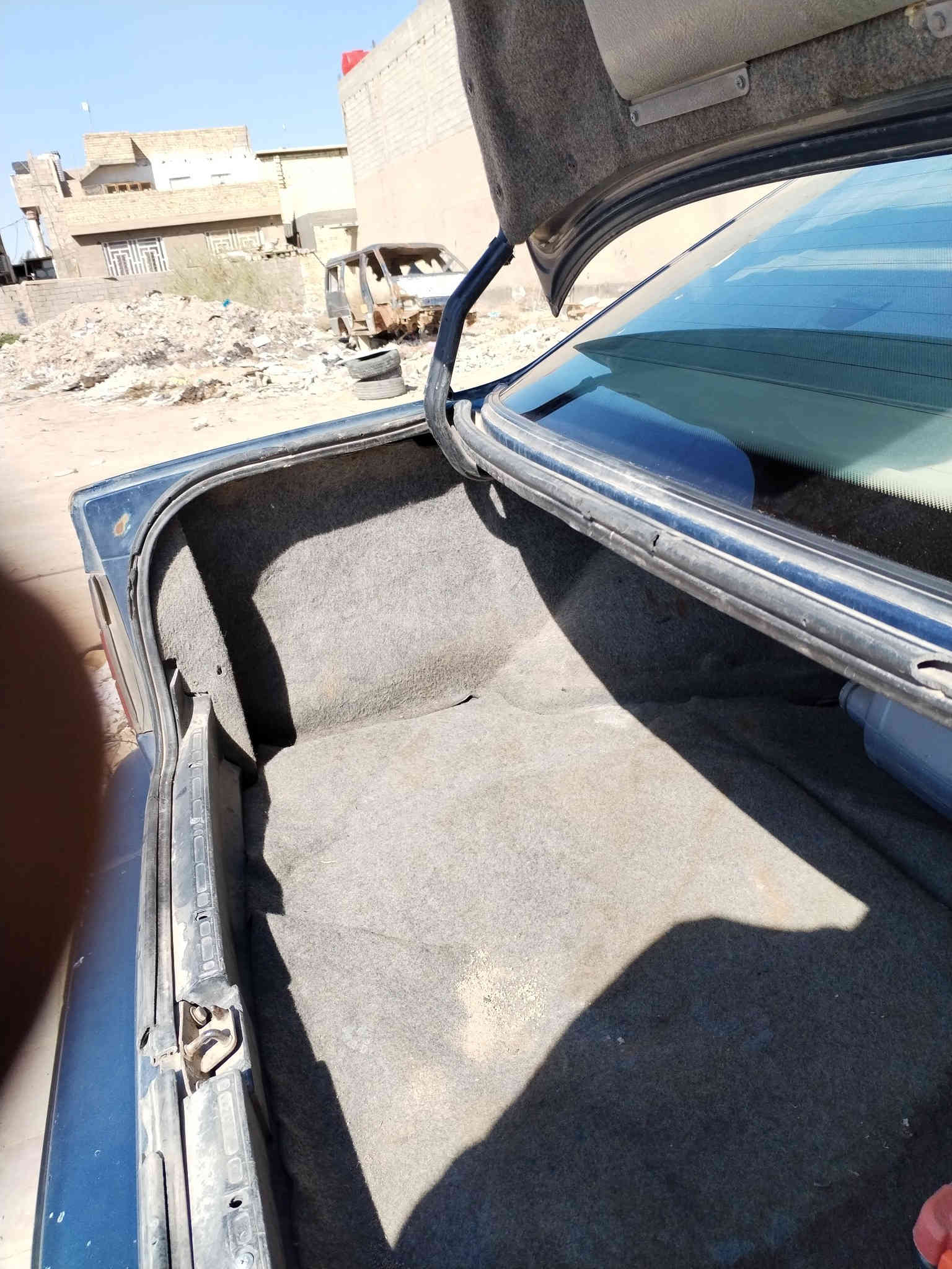 سلام عليكم BMW 525 1990كيرومكينة خير من الله صدرالمامي جديد الخلفي نص عمر تايرات قبل يومين شاد تخم سنوية 28 تحويل السيارة جاهزة من كلشي السعر 45 وبيهة مجال مبايل *********** مكاني الحفريةواسط
