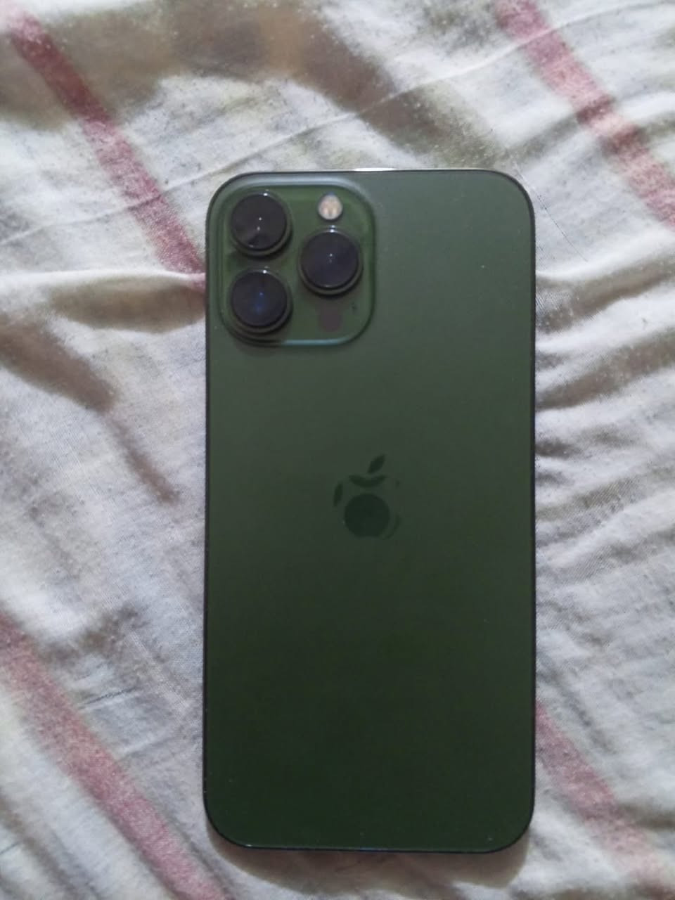 13برو ماكس مستخدم  بطاريه87جهاز مكفول من كلشي يعني مكفول كلش فول سعره700وبي مجال بسيط كلش  ذاكره 256     رقم ***********فقط على الرقم بدون خاص
