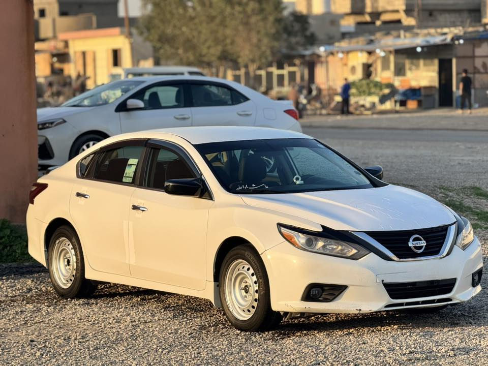 السلام عليكم ورحمة وبركاته   التيما لبيع موديل 2018 فئه svبلاص ماعده الفتحه سياراه نظيفه ماشيه135  مكينه او كير  بشرط بسمي ثاني يوم تحويل كامله دينار متصرف عليه  تفاصيل *********** سعر 130 او بيه مجال سونار مرافق مع الصور
