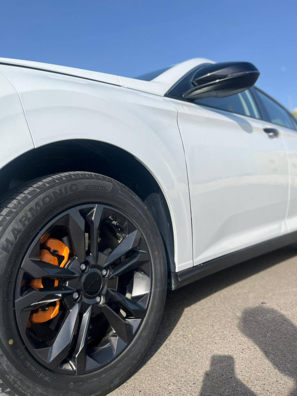 دونغ فينك شاين A30 موديل 2025
السلام عليكم السيارة للبيع دونغ فينك شاين A30
موديل 2025 صيني بأسمي رقم بغداد الجديد
والسنوية جديدة وبيها ضمان الشركة لمدة 5
سنوات او 200 الف كيلو سبايدر رياضي وشاشة لمس كبيرة ولا بيها ضربة ولا صبغ جديدة جدا مال بيت تكحيل بلباب اقل الاصبع وماشية 20 الف محركها 4 1500 سلندر بعدها على وضعية
الشركة السعر 
16,500,000 مليون دينار مكان السيارة بغداد
بسمايه للاستفسار الاتصال على الرقم ***********
