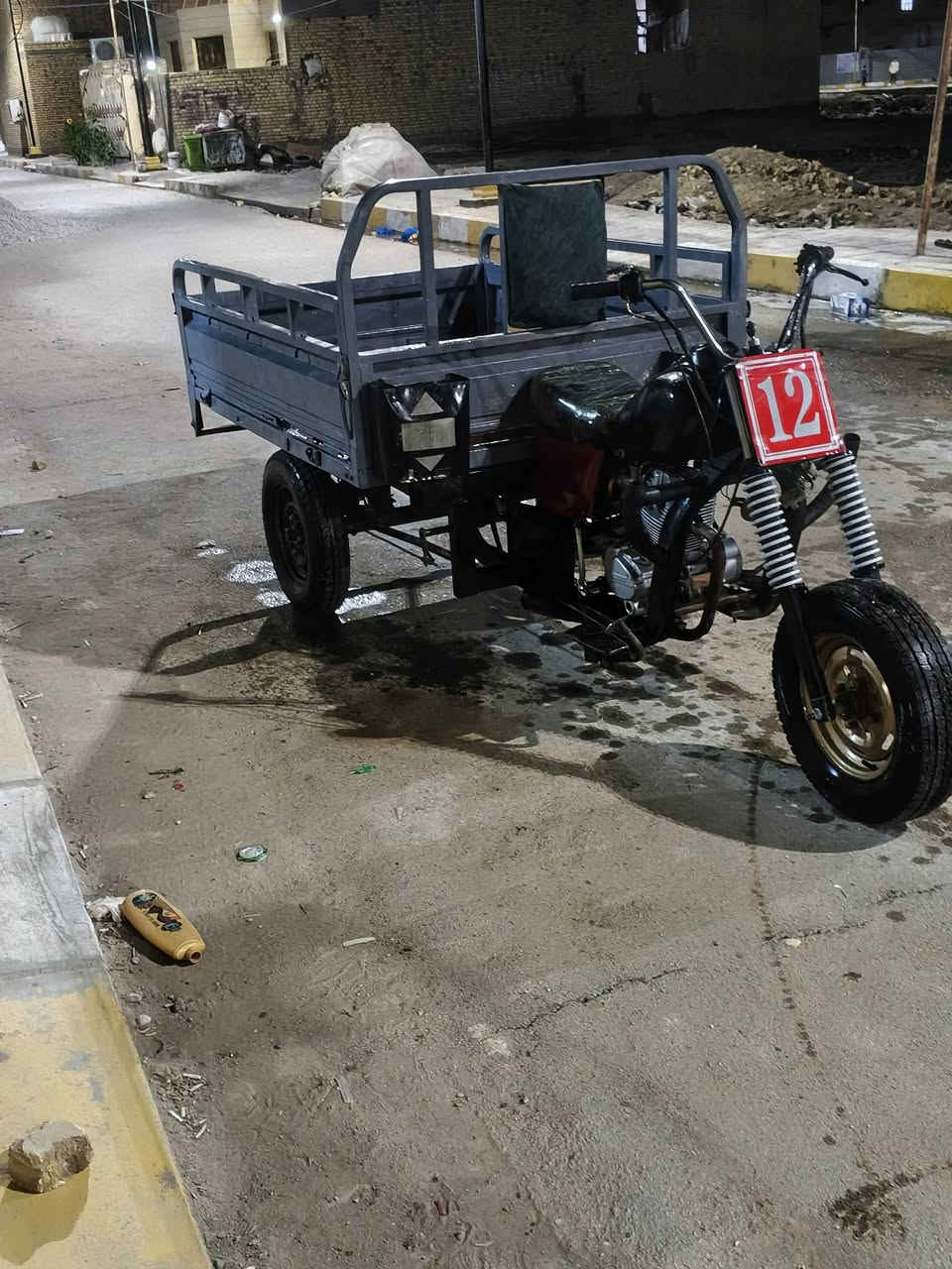 السلام عليكم ستوته كلك للبيع محرك نضيف بدي نضيف ستوته كلشش نضيف ما نقص شي كهربابات شغاله سالف هندر ناصريه سديناويه ***********
