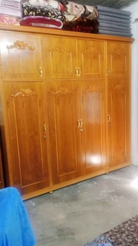 كنتور 4ابواب مع ملحق نظافة كدام العين 100/100 مع جرار كبير وعميق نظافة...