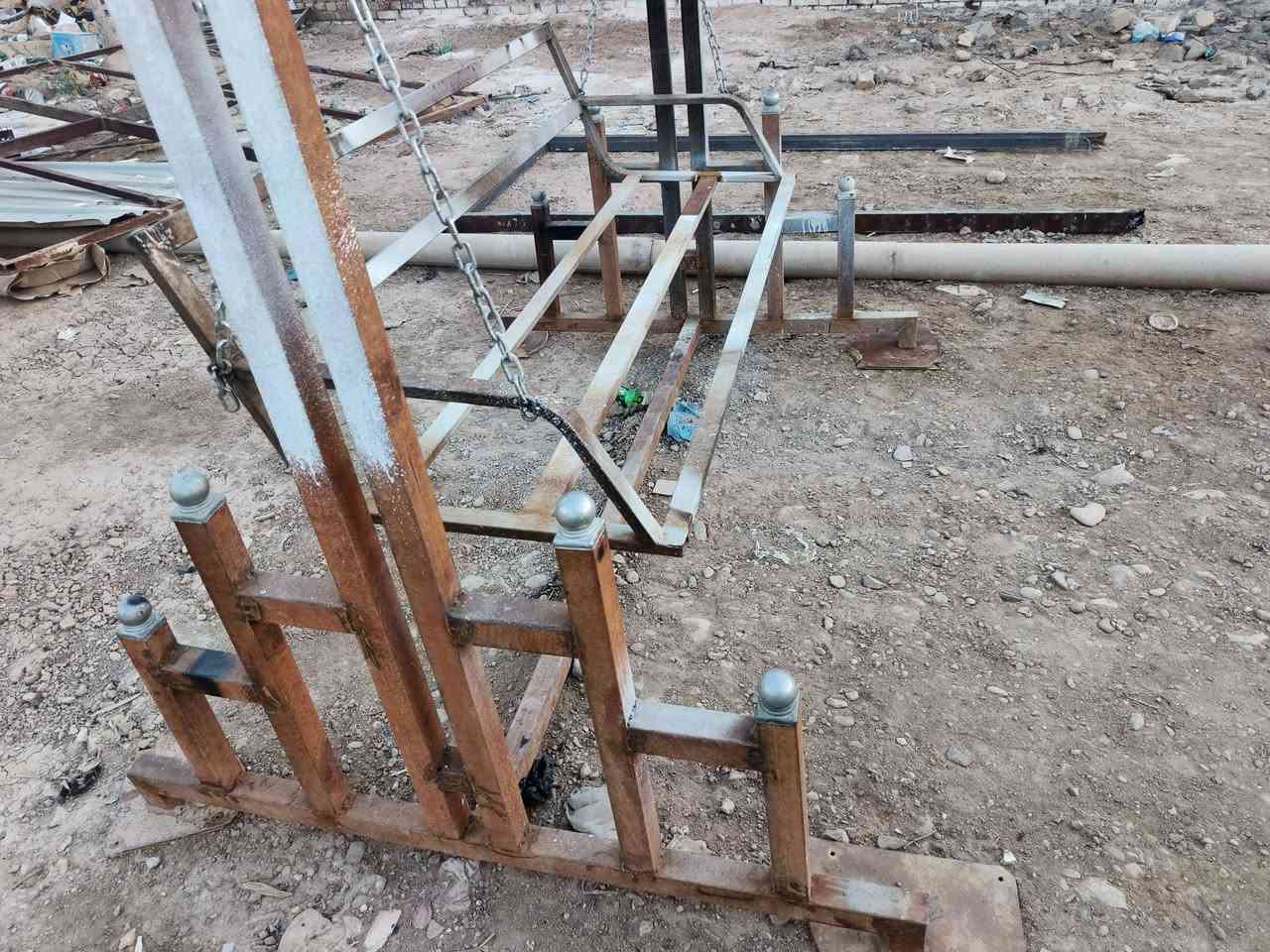 شباج للبيع معه المرجوحه معه الباب اشراي اتصل ***********وتساب

