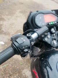 بولسَر للبيع مكينه مكفوله السعر 900 وبيها مجال مكاني الشعب