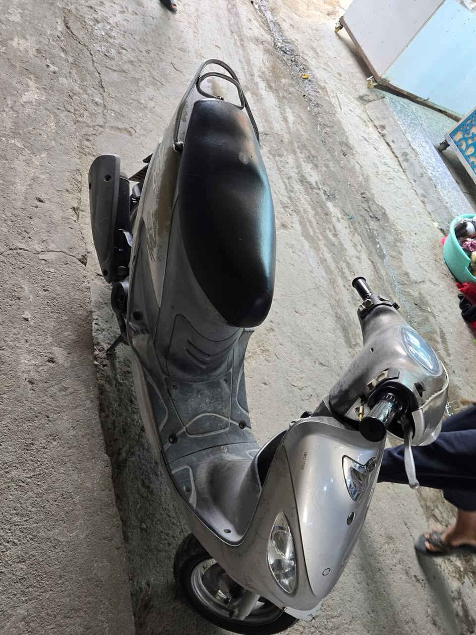 سلام عليكم مكلف بل نشر/ دراجه ماكس منغولي كفاله عامه خير من الله درجه وصل معرض بيه طالع من الحمداني مكاني كربلاء حي الغدير
ملاحظه/ ما متواجد فيس فقط رقم صاحب دراجه 
اليريده بي خير ويدلل
رقم/‏‪***********‬‏
