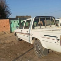 سياره تيوتا ٩٠  سيار واصله ل بصمه كير ومكينه جديدات  وحديه و تخم جديد ...