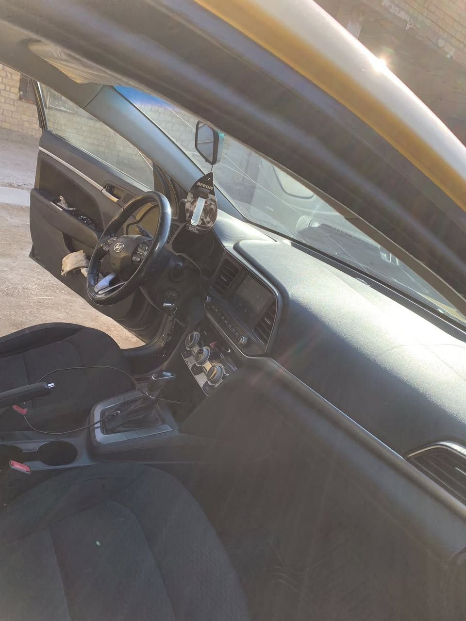 النترا ١٩تكسي وارد كندي السعر ١٣٠وبيهه مجال الاتصال على رقم ***********
