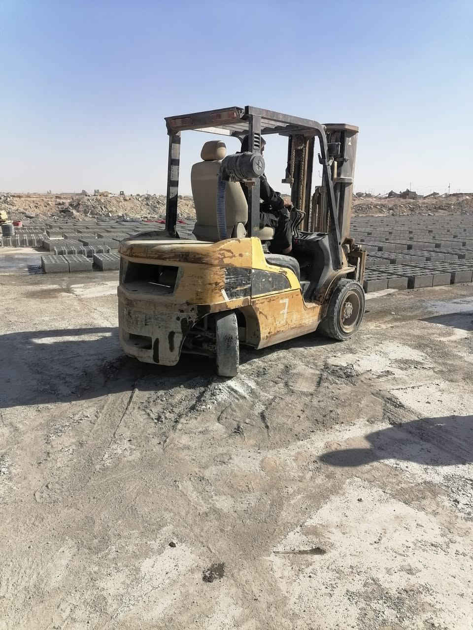 سلام عليكم كتر للبيع ٣ حركات ٣ سلايتات موديل ٢٠١٠ البصره الزبير السعر ٧٥ رقم ***********
