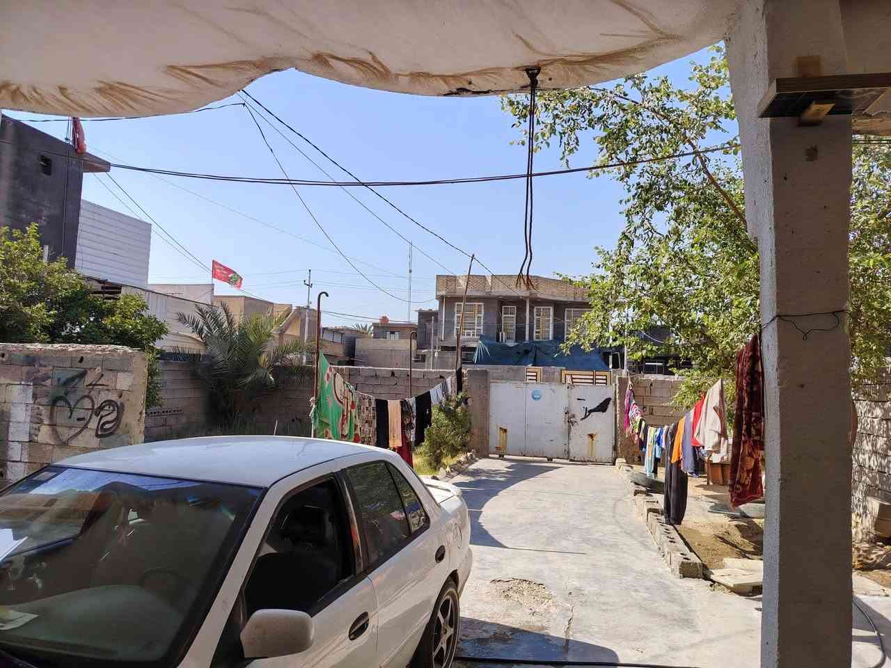 سلام عليكم دار لبيع الموقع تجاري قرب المستشفى الإمام علي مساحة البيت ٣٥٠متر سند العقار ٢٥ اتصال على رقم /***********
