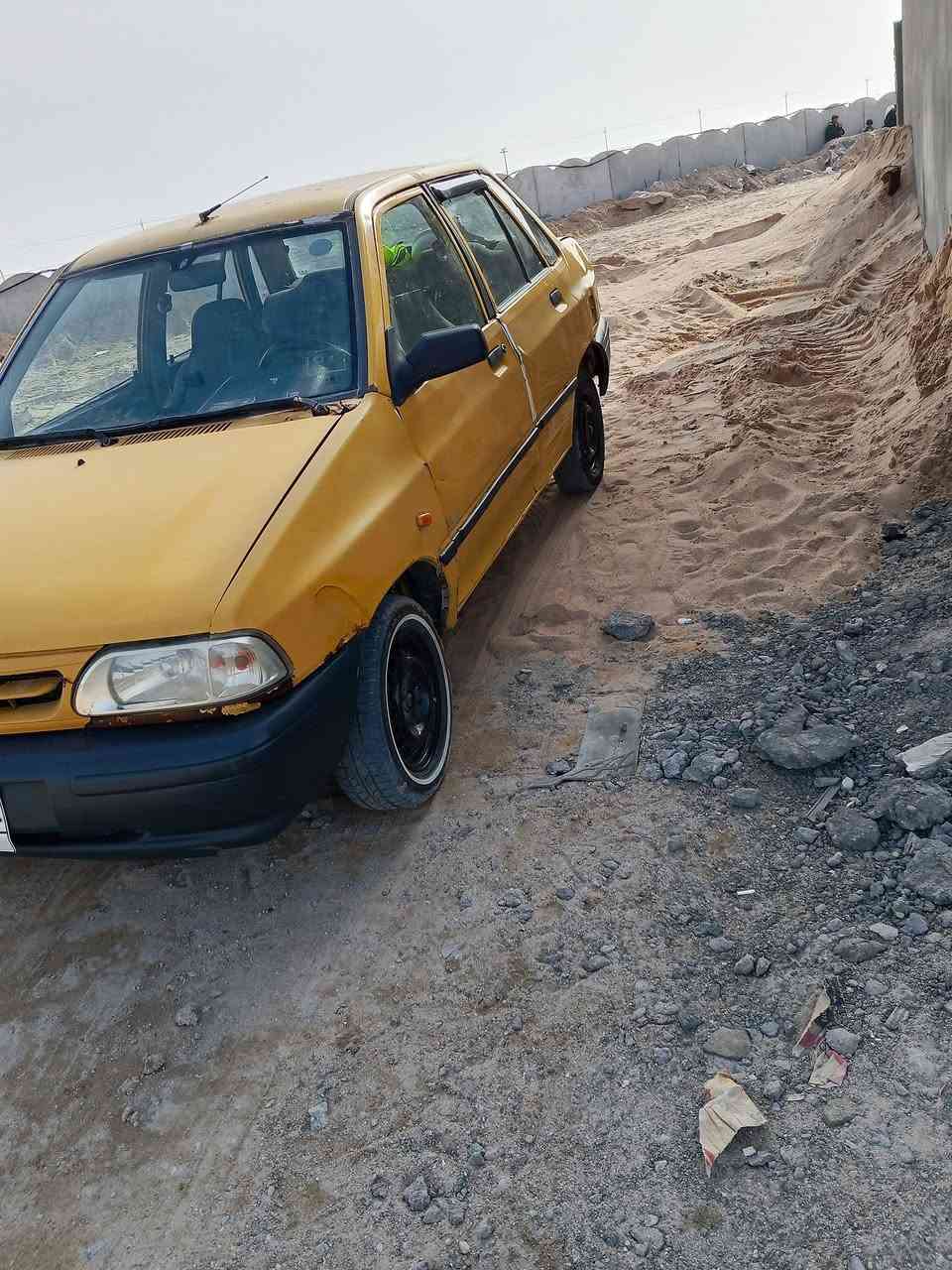 السلام عليكم سايبه مديل 2010 سياره بدي حلو وبي شوفه حلوه برانكيتات نضاف. محراك حلو  يشهد الله داوم بل بصره يوميه روح وجي امشي كله 90 حدايه والله قبل سبوع ودبلات هم تايرات جداد ابو الخطه نضاف حته سبير بيها. رقم سياره ميسان وراعيها ماندله  تكفل عشائر سعرها 12 مكاني زبير دور ضباط رقمي ***********
